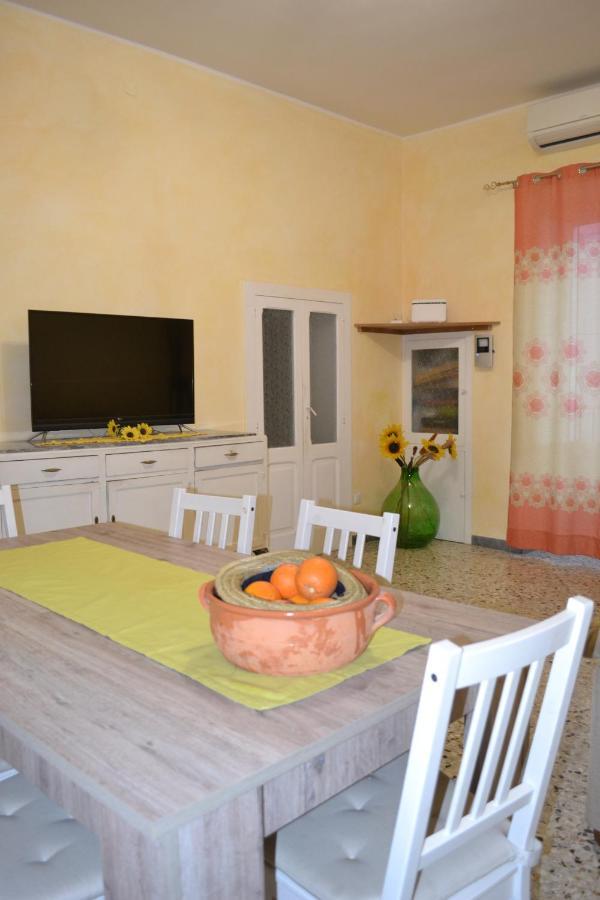 Villa Casa Vacanze Raggio Di Sole Monopoli Extérieur photo
